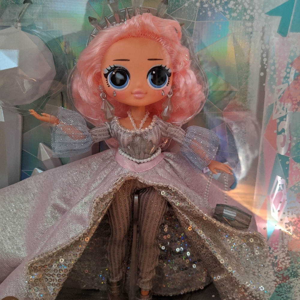LOL Surprise! OMG CRYSTAL STAR Winter Disco